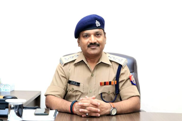 अनिल कुमार मिश्र पूर्व सहायक पुलिस आयुक्त पुलिस कमिश्नरेट लखनऊ को मिला पुलिस महानिदेशक उत्तर प्रदेश का सिल्वर कमेंडेशन डिस्क