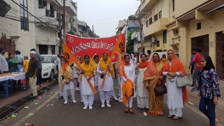 श्री गुरु रामदास जी के प्रकाश उत्सव (जन्मोत्सव) पर निकला नगर कीर्तन